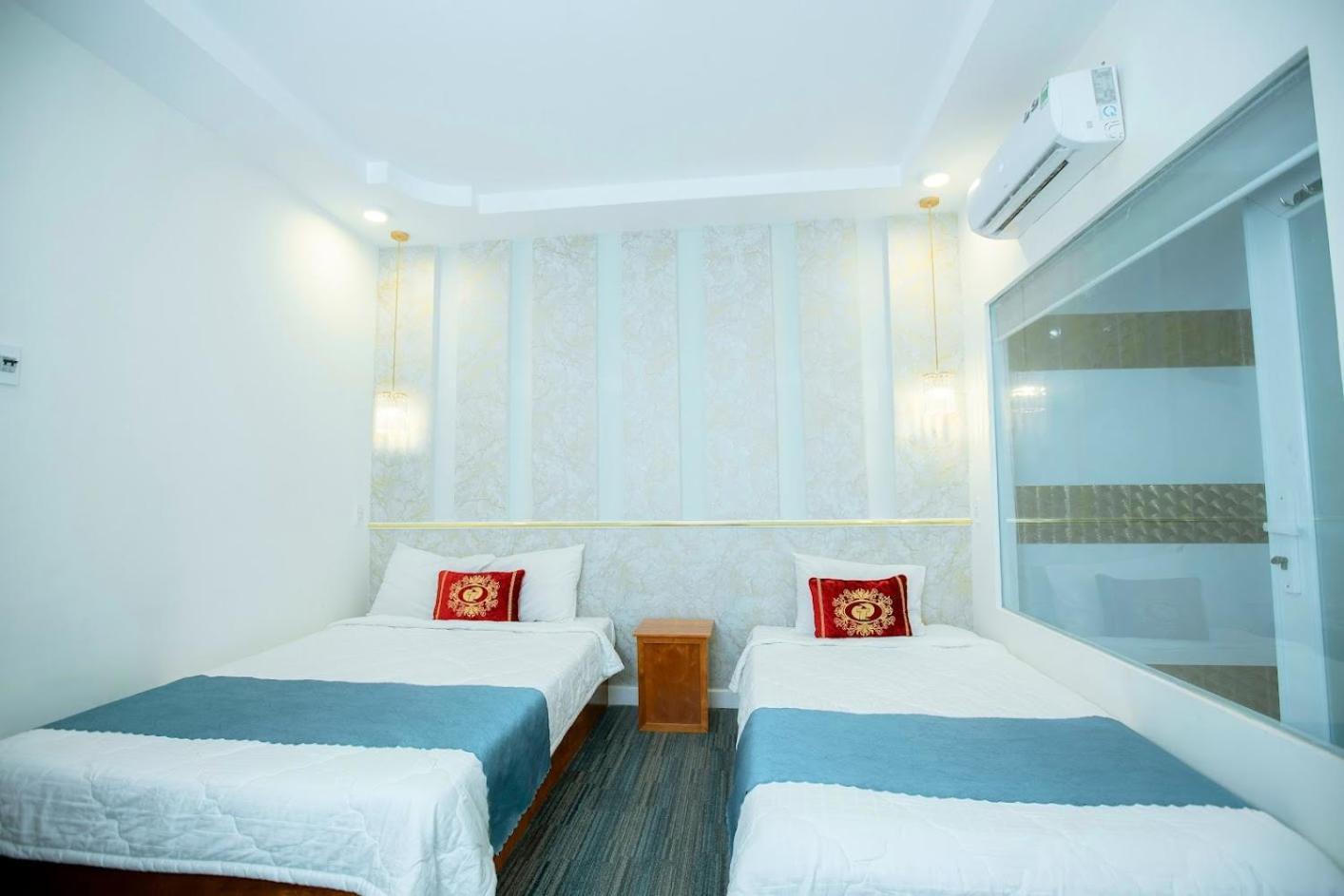 Khach San Quoc Te Hotell Cà Mau Exteriör bild
