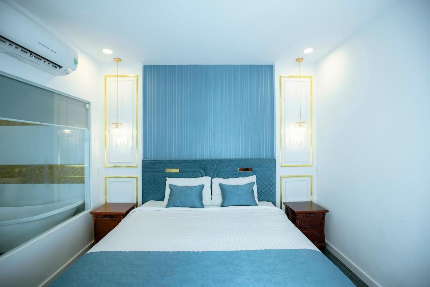 Khach San Quoc Te Hotell Cà Mau Exteriör bild